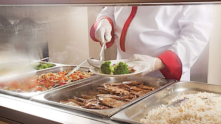 AUX PETITS SOINS - À Bayonne, la cantine met le bio et le local au menu